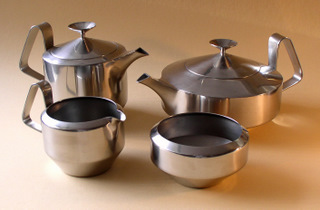 Alveston 4 piece tea set